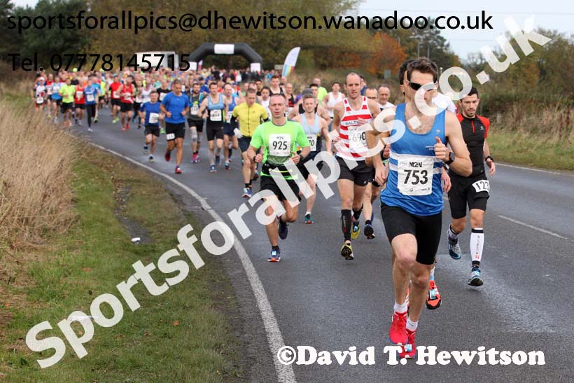 Start of the Morpeth to Newcastle Marathon. Photo: David T. Hewitson/Sports for All Pics